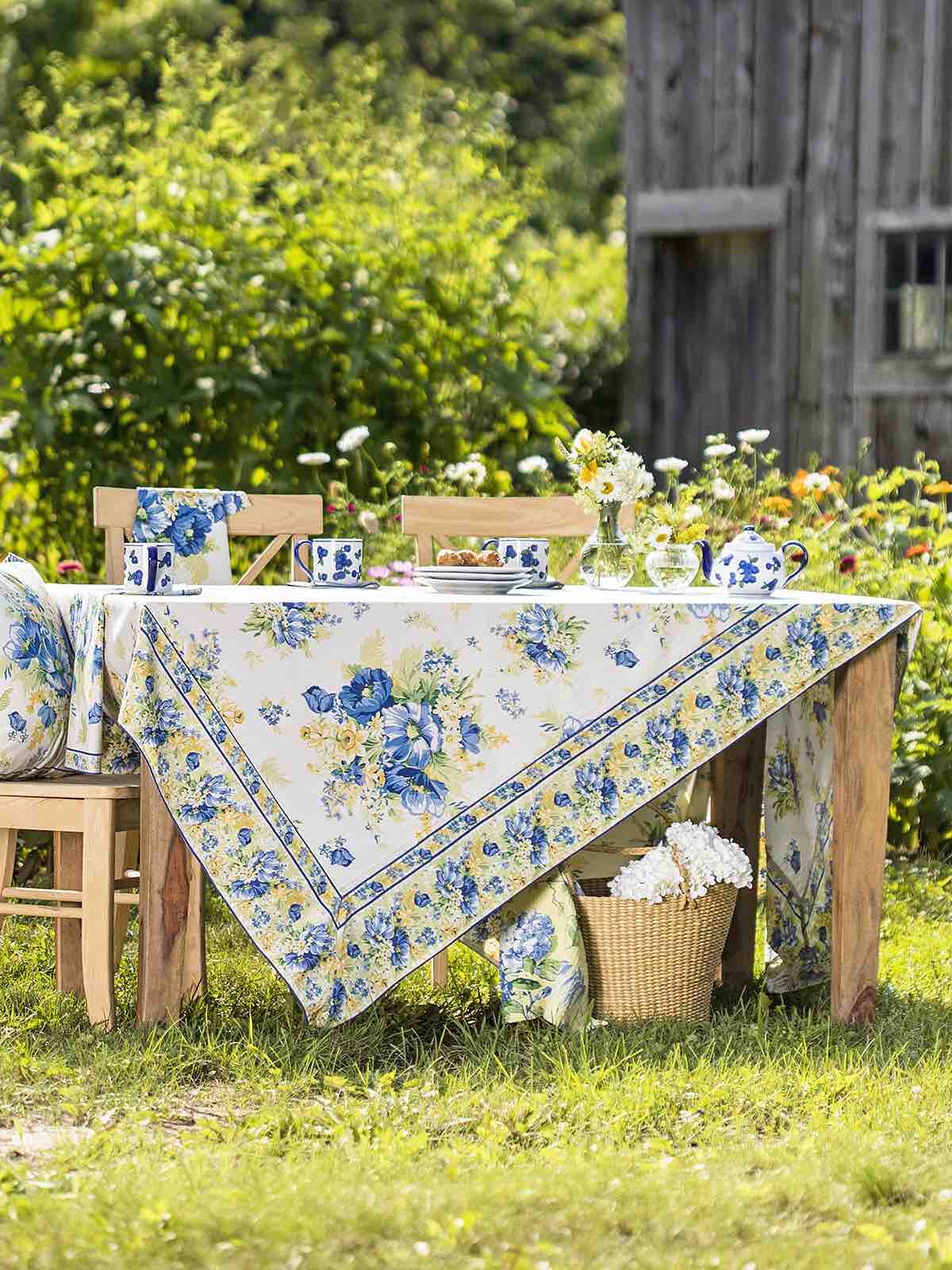 April Cornell 60x90" Tablecloth | Charming Ecru