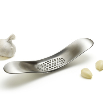 JosephJoseph ROCKER Garlic Crusher