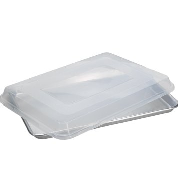 Nordic Ware Baker\'s Half Sheet with Lid