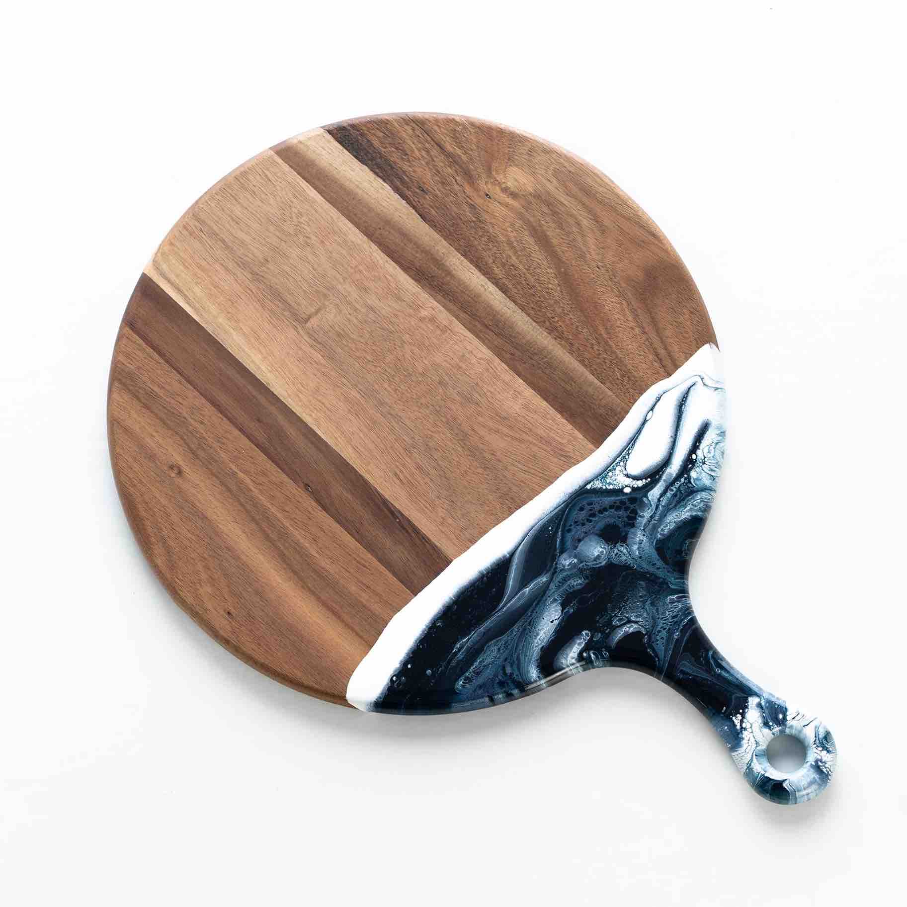 Lynn & Liana Cheeseboard with Dipped Handle | 12\" | Navy